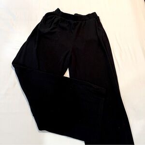 Abercrombie & Fitch Black Wife leg Pull-on Pannts size medium